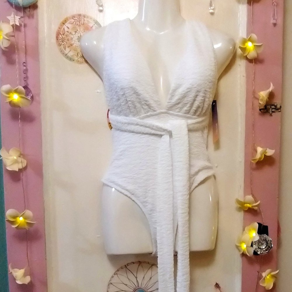 Molybell (S) Multi Tie Halter One Piece